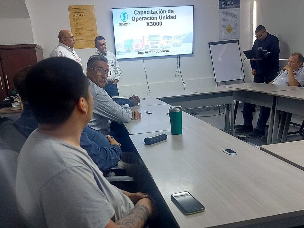 Capacitación de operación para los operadores del cliente